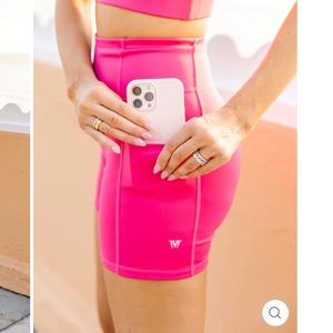 IVL Collective pink Yarrow biker shorts size 6